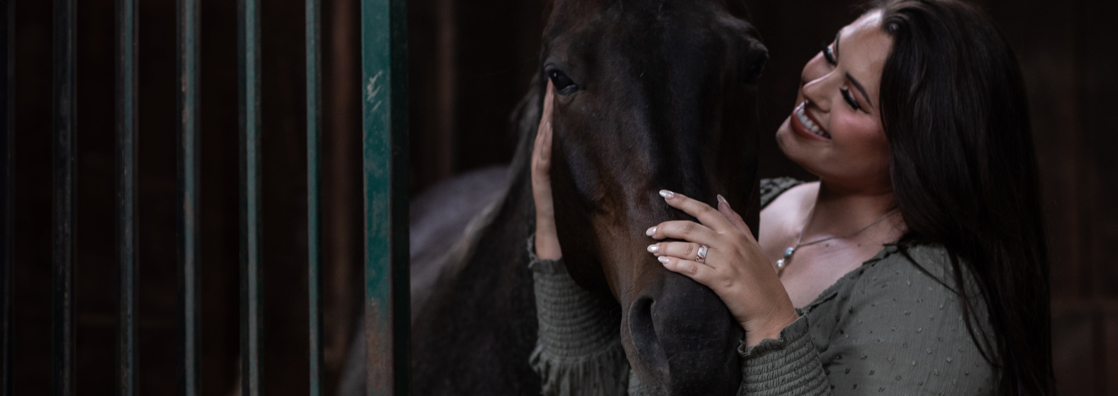 Katie Van Slyke Spring Pasture Ring lifestyle image 4